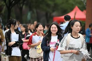 还有戏吗？马夏尔6000万转会费附加条款：提名金球曼联多付1000万